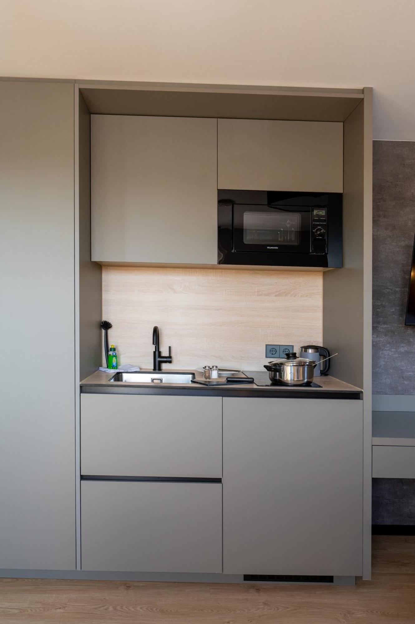 V Business Apartments Бёблинген Экстерьер фото