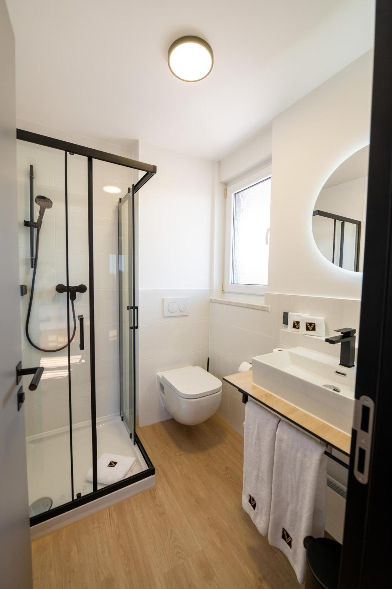 V Business Apartments Бёблинген Экстерьер фото